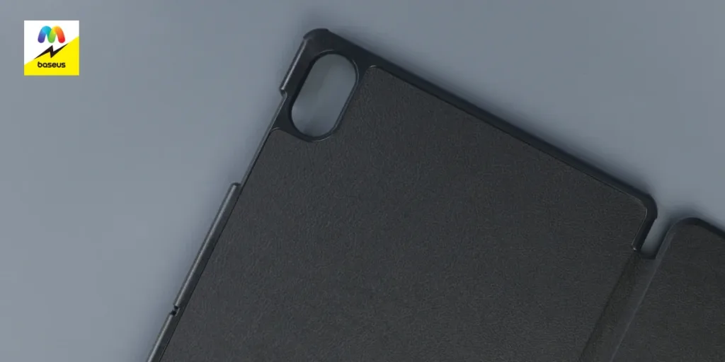 Вырез под модуль камеры в чехле для Honor Pad X8B